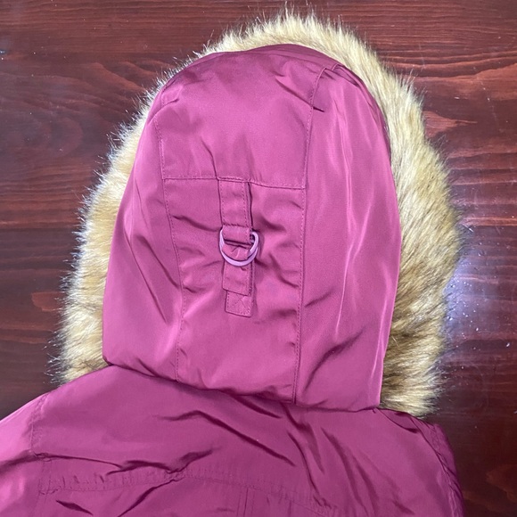 Women’s Hooded Water Resistant Coat Size Small Dark Red Fur Hood Pockets - Picture 4 of 12